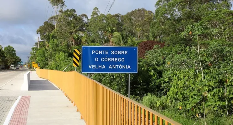 Inaugurada ponte sobre Córrego Velha Antônia em Conceição da Barra