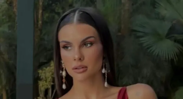 Influenciadora Amanda Kimberlly está esperando filho do jogador Neymar, diz colunista