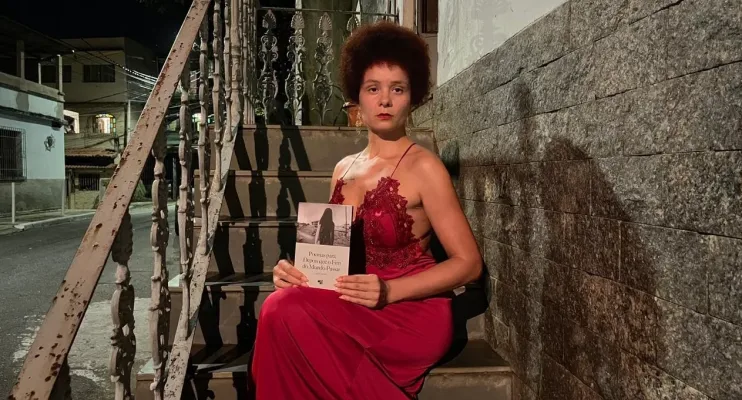 Ingrid Carrafa lança quarto livro de poemas em evento no dia 4 de abril em Vitória