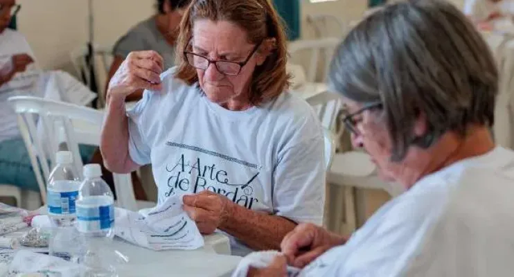Inscrições abertas para o projeto “A Arte de Bordar pelo Brasil” com formação gratuita e auxílio financeiro