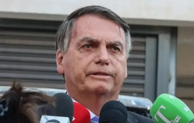  Jair  Bolsonaro pede a Moraes a devolução de seu passaporte