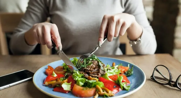 Janeiro Branco: Como a Alimentação Impacta a Saúde Mental Após as Festas