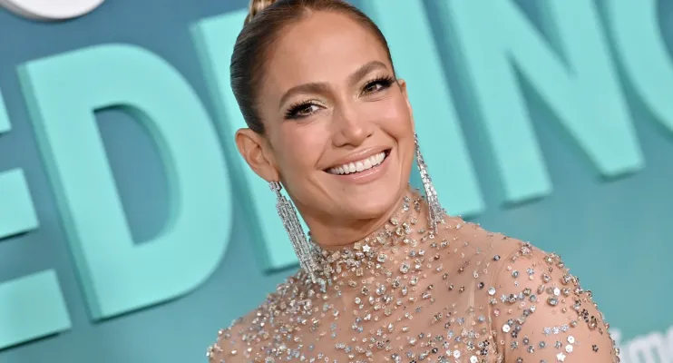 Jennifer Lopez afirma ter expulsado marido de set antes de filmar cena de sexo