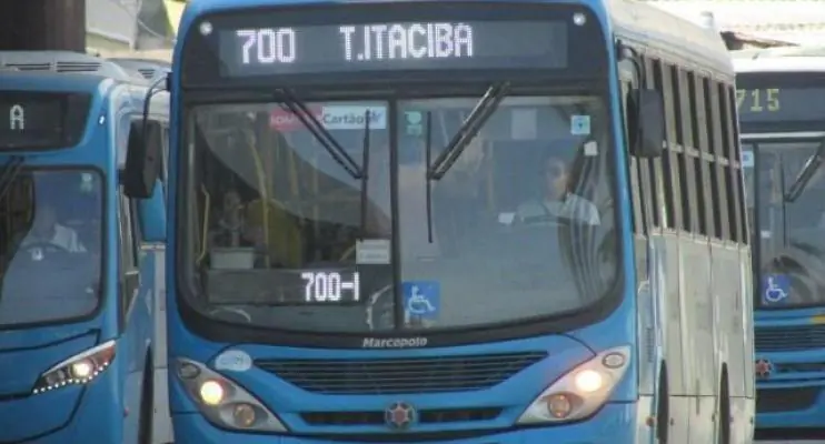 Jogo entre Vasco e Volta Redonda vai contar com ônibus de reserva nos terminais