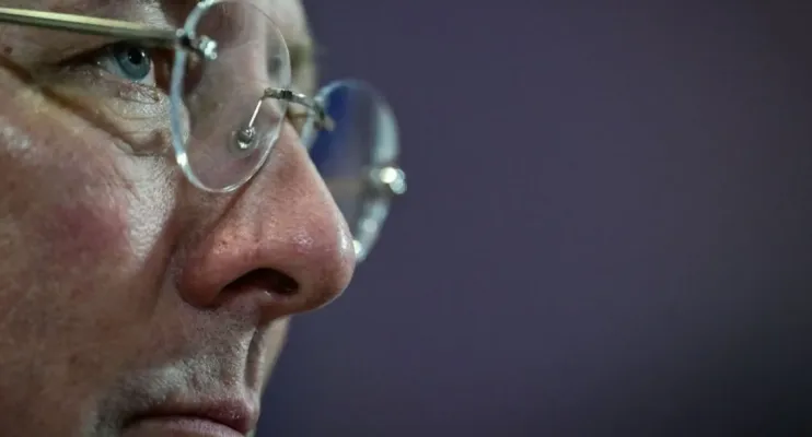 John Textor declara guerra ao PSG e acusa clube de distorcer competição