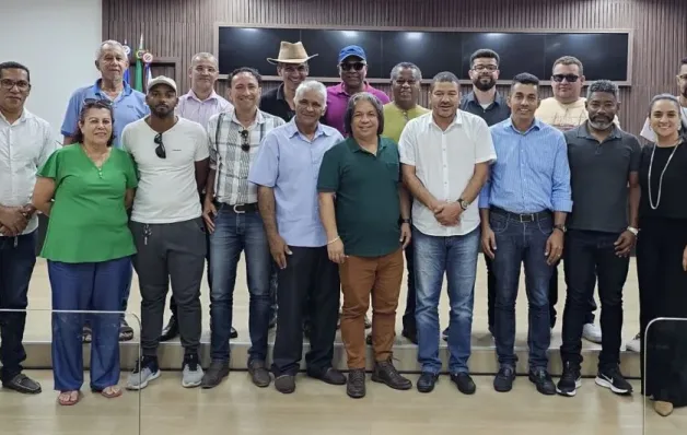 Jornalistas se reumem com presidente do  SINJORBA Moacy Neve em Teixeira de Freitas