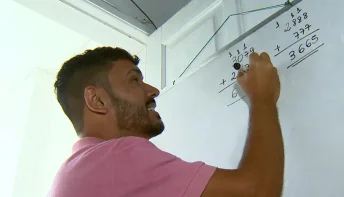 Jovem capixaba de escola pública ganha bolsa e vai fazer faculdade de música na Áustria