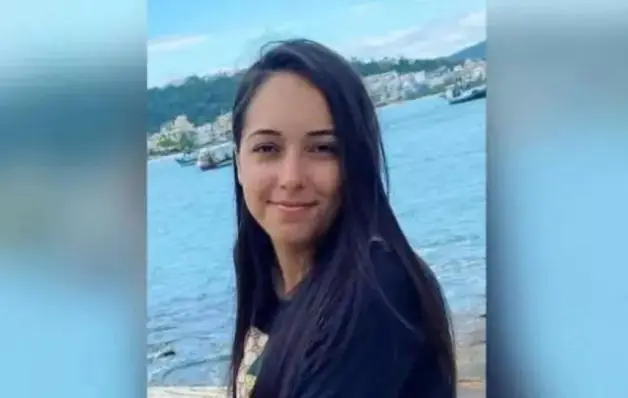 Jovem é achada morta seminua em rua de Itapema; polícia investiga suspeita de feminicídio