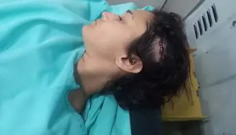 Jovem é agredida após criticar Bolsonaro em bar do RJ: 'Vai apanhar que nem homem'