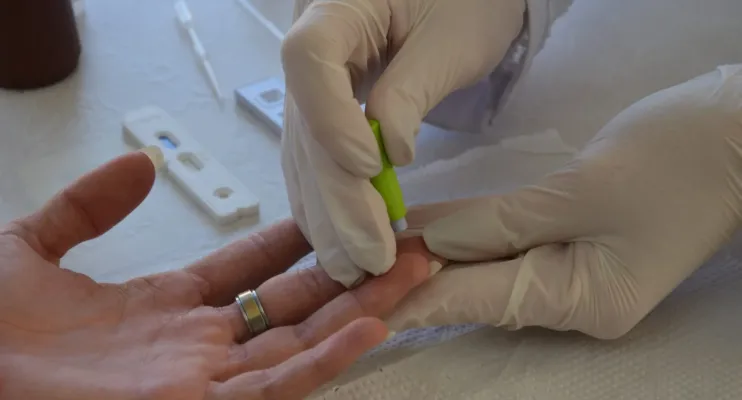 Julho Amarelo: Linhares reforça prevenção às hepatites virais com testes rápidos gratuitos nas UBS´s