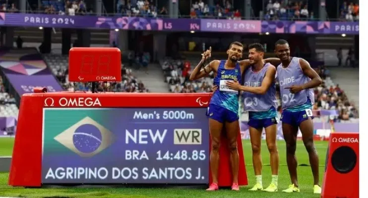 Julio Cesar conquista primeiro ouro do atletismo nas Paralimpíadas de Paris e bate recorde mundial