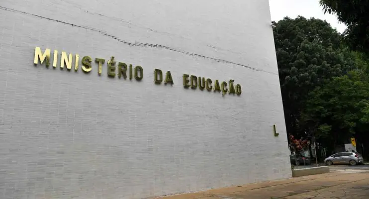 Kit robótica do MEC entra na mira de tribunais de conta, CPI e apuração fiscal