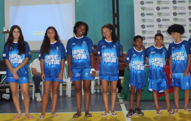 Kits do programa Campeões do Futuro são entregues em Jaguaré