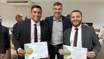 Kleilson Rezende e Denis Amâncio são diplomados ao lado de demais autoridades políticas em Pedro Canário