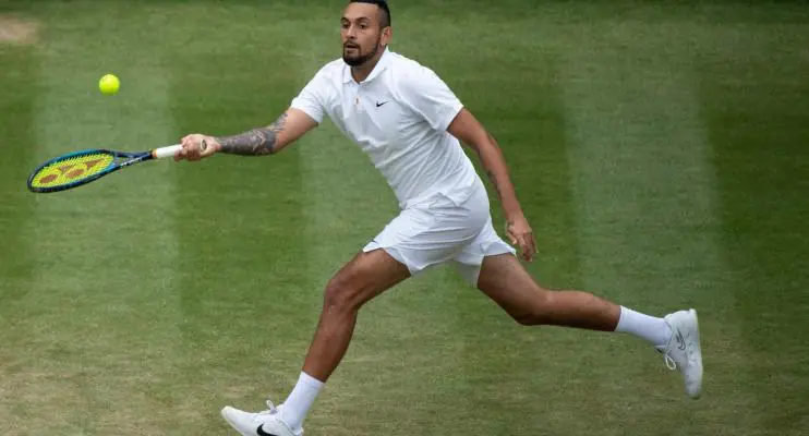 Kyrgios arranca Medvedev do topo do ranking e vai às quartas do US Open