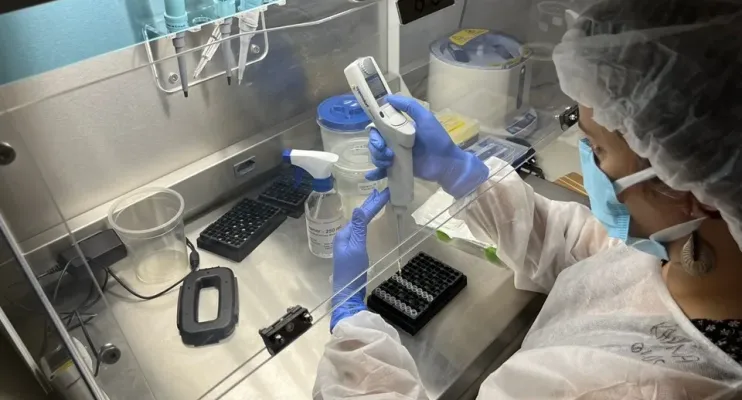Laboratórios do Idaf recebem acreditação do Inmetro para diagnóstico em suínos