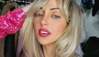 Laudo revela causa da morte da influenciadora “Barbie humana”