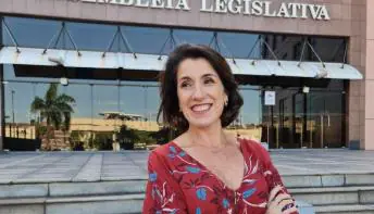 Lenise Loureiro é pré-candidata a deputada estadual