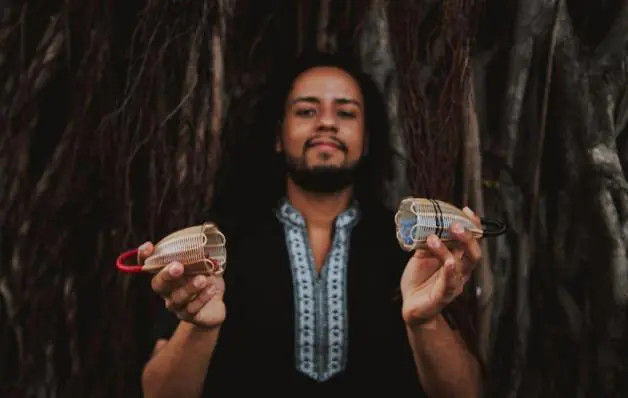 Léo de Paula lança site e vídeos temáticos sobre percussão