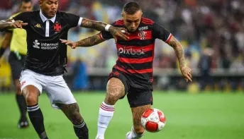 Leo Jardim pega pênalti de Gabigol, e Vasco e Flamengo ficam no empate