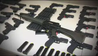 Licenças para armas crescem quase 5 vezes no governo Bolsonaro