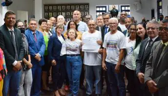 Líder do Cepaf recebe Moção, mostra serviços e pede apoio para os idosos