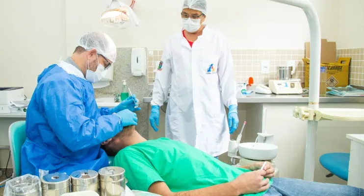 Linhares atinge 78% de cobertura em saúde bucal ultrapassando mais de 8 mil atendimentos neste ano