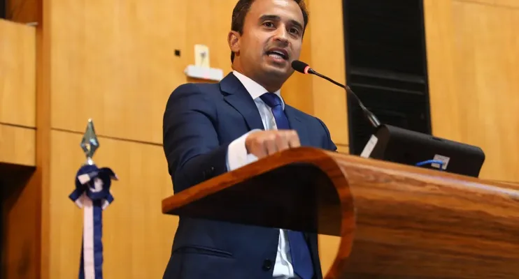 Linhares cai em ranking de transparência e é criticada pelo deputado Lucas Scaramussa
