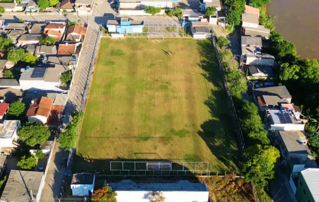 Linhares investe na reforma do Estádio do Nacional com melhorias na estrutura e iluminação