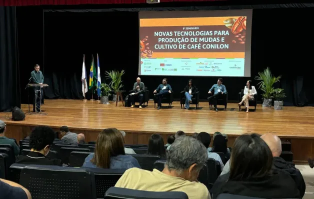 Linhares reúne especialistas de todo o Brasil em seminário sobre novas tecnologias para o café Conilon