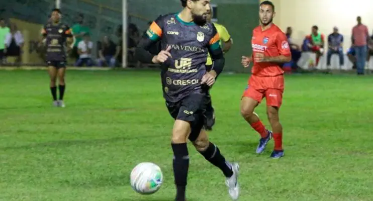 Lucas Tavares volta a jogar e Nova Venécia estreia na Copa ES 2022 sem sofrer gols