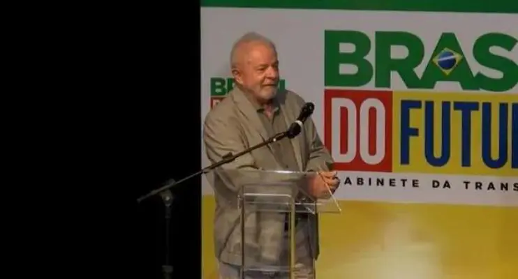 Lula anuncia Marina Silva e Simone Tebet entre os 16 novos ministros