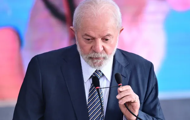 Lula chama Bolsonaro de 'covardão' e diz que agora há certeza sobre tentativa de golpe