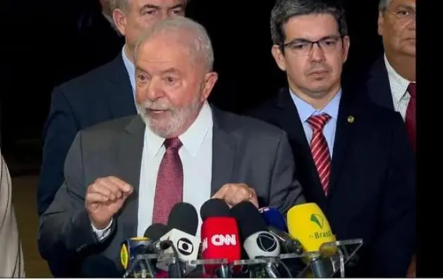 Lula diz que busca recuperar 'harmonia entre os poderes'