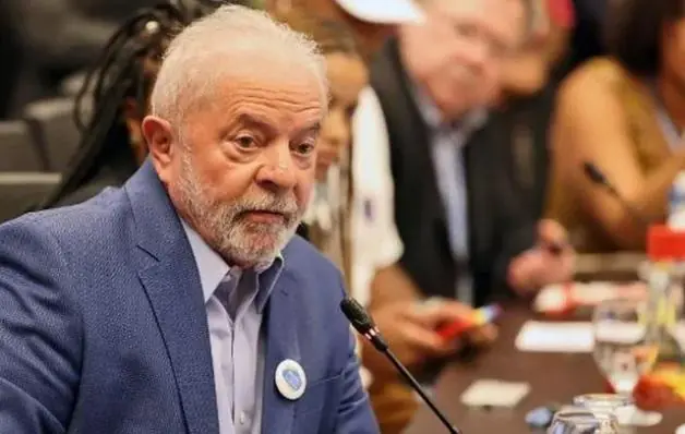 Lula diz que não adianta falar em responsabilidade fiscal sem pensar em responsabilidade social