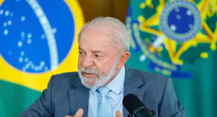 Lula envia projeto ao Congresso para extinguir escala 6x1