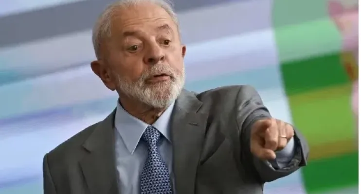 Lula lança 'Desenrola' para pequenos negócios e programa de crédito