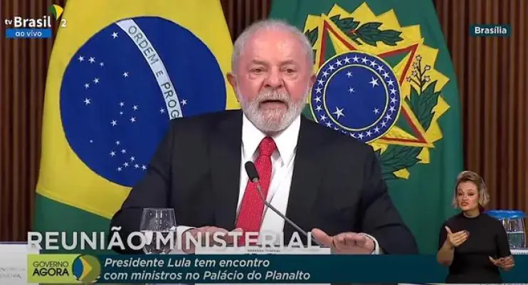 ‘País vai crescer mais do que pessimistas preveem’, diz Lula
