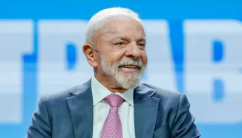 Lula sanciona lei que amplia licença-paternidade para 20 dias