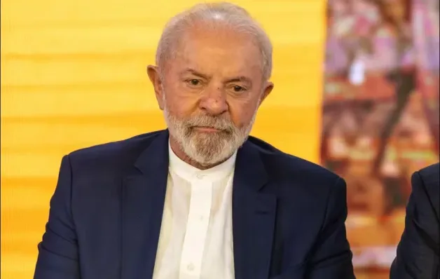 Lula sinaliza apoio a isenção de IR para PLR e redução de jornada