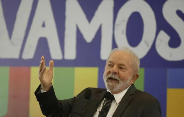 Lula tem 54% dos votos válidos e Bolsonaro, 46%, diz pesquisa Ipespe/Abrapel