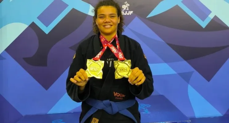 Lutadora capixaba é campeã de torneio internacional de jiu-jitsu no Rio de Janeiro