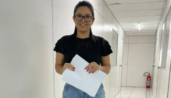Mãe que relatou discriminação em entrevista de emprego com recrutador recebe várias propostas de trabalho; 