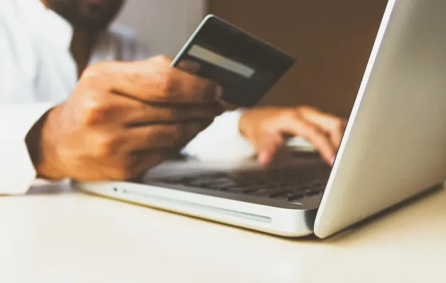Mais de 98 mil consumidores capixabas pagam dívidas em atraso e saem do vermelho