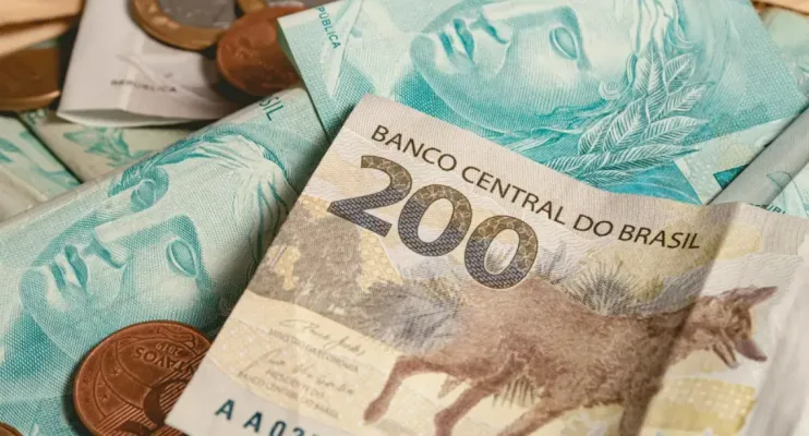 Mais de R$ 9 bilhões ainda aguardam resgate em bancos, diz Banco Central