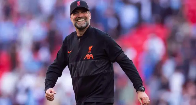 Mané faz dois, Liverpool ganha na casa do City e vai decidir a Copa da Inglaterra
