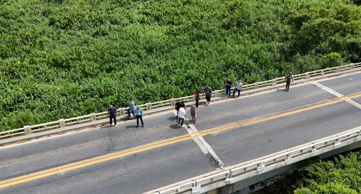 Marcus Batista  e Fabrício Gandini cobram reforma da ponte Régis Bittencourt após vistoria