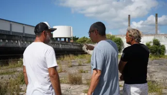 Marcus Batista visita Guriri para acompanhar obras de drenagem e revitalização