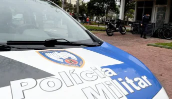 Marido atira em homem que mandou "selfie" para esposa em Montanha