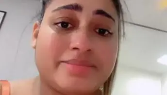 MC Loma se emociona por conseguir amamentar a filha: 'Não tenho palavras pra explicar'